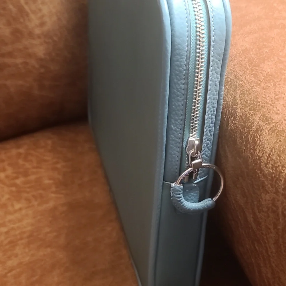 Coach Computer Case - Picture 3 of 9